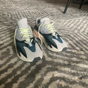 Yeezy 700 wave runner